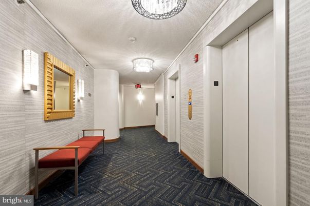 Elevator, Interior