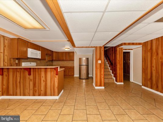 Interior, Kitchen, Wooden Walls