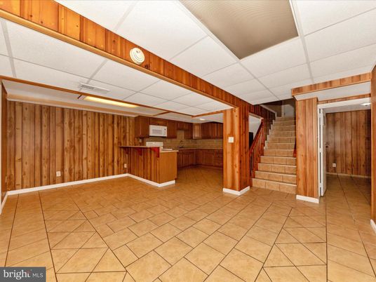 Interior, Kitchen, Wooden Walls