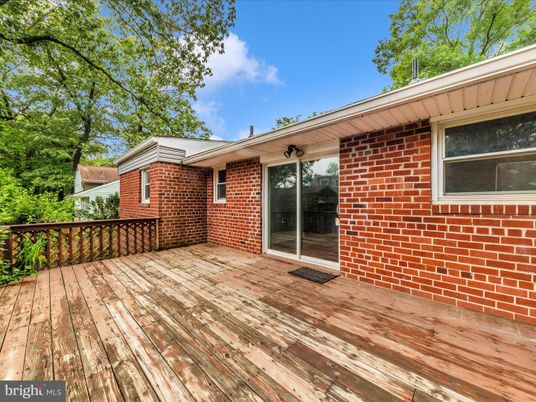 Exterior, Wood Texture Flooring