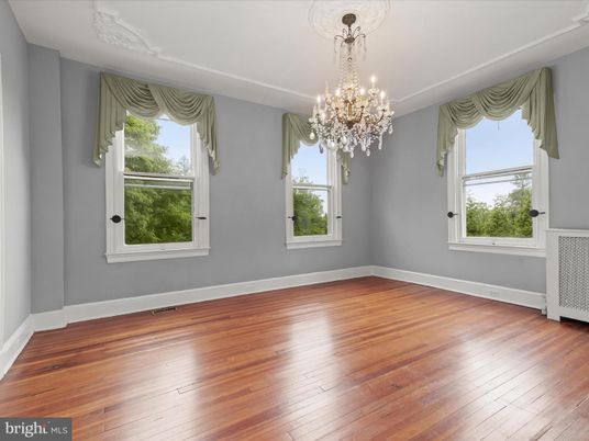 Chandelier, Empty room, Interior, Wood Texture Flooring