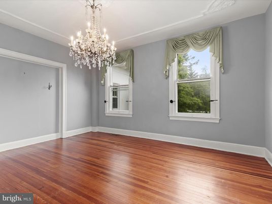 Chandelier, Empty room, Interior, Wood Texture Flooring