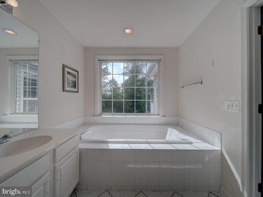 Bathroom, Interior, Marble, Recessed Lighting