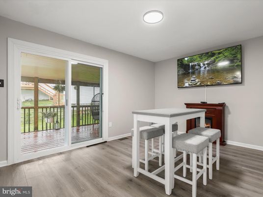 Dining room, Interior, Recessed Lighting, Wood Texture Flooring