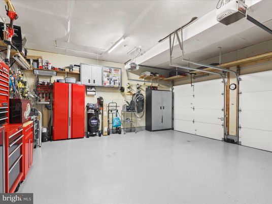 Garage, Interior, Washer
