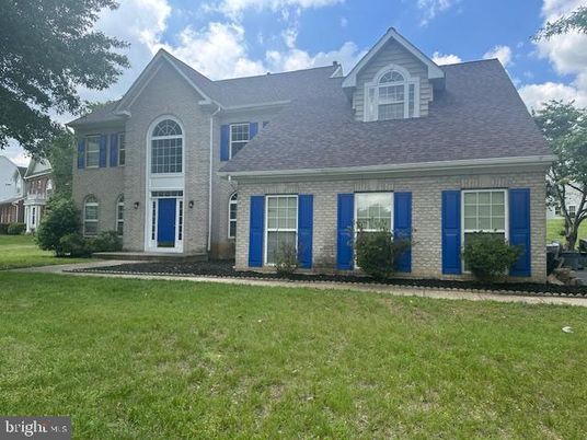 Exterior, Facade, Brick Facade, Brick Traditional