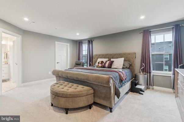 Bedroom, Interior, Recessed Lighting