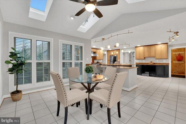 Dining room, Interior, Kitchen, Pendant Lights, Recessed Lighting