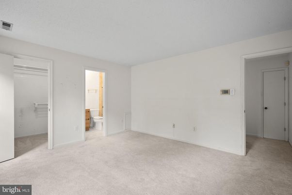 Bathroom, Empty room, Interior