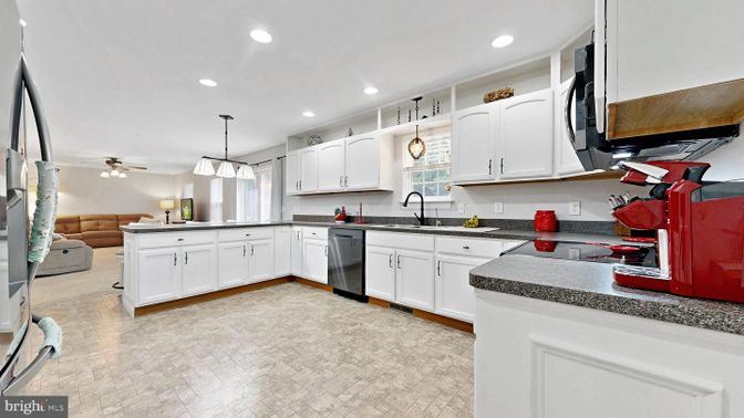 Interior, Kitchen, Pendant Lights, Recessed Lighting