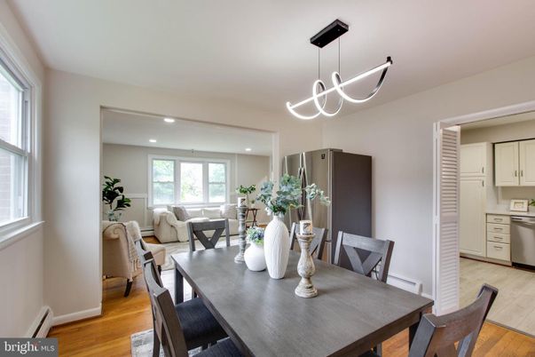 Dining room, Interior, Kitchen, Living room, Pendant Lights, Recessed Lighting, Wood Texture Flooring