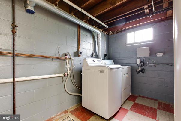 Interior, Washer