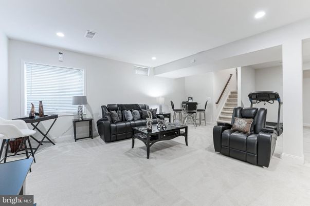 Dining room, Fitness Equipment, Interior, Living room, Recessed Lighting
