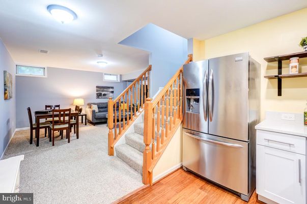 Dining room, Interior, Kitchen, Stainless Steel Appliances, Wood Texture Flooring