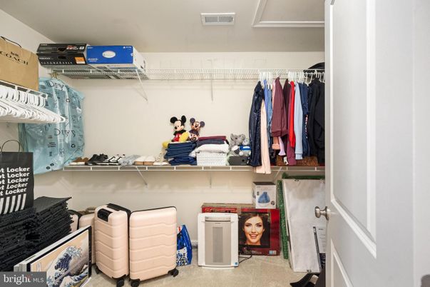 Interior, Walk-in Closets