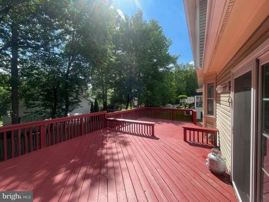 Exterior, Wood Texture Flooring