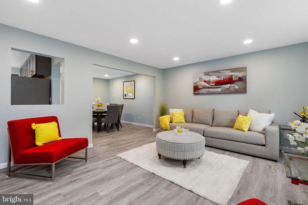 Dining room, Interior, Living room, Recessed Lighting, Wood Texture Flooring