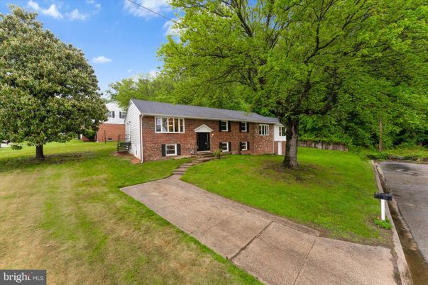 Backyard, Exterior, Facade, Brick Facade, Georgian