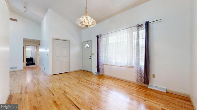 Empty room, Interior, Pendant Lights, Recessed Lighting, Wood Texture Flooring
