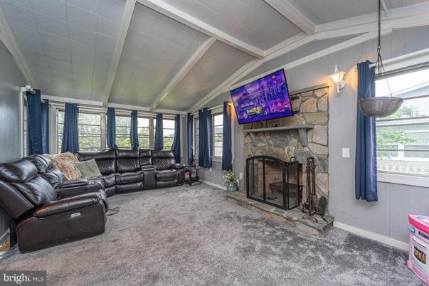 Fireplace, Interior, Living room, Pendant Lights, Stone Walls