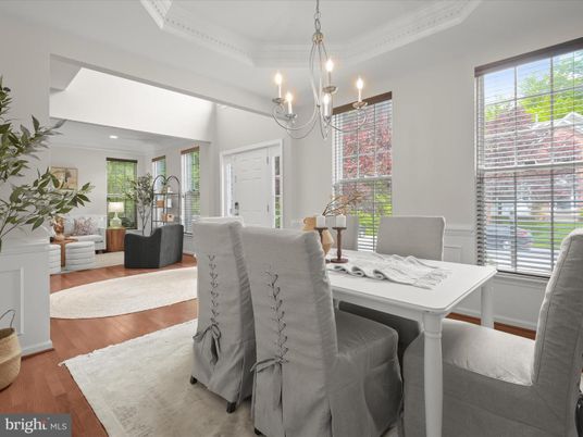 Chandelier, Dining room, Interior, Living room, Wood Texture Flooring
