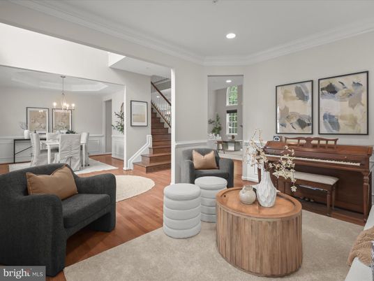 Chandelier, Dining room, Interior, Living room, Piano, Recessed Lighting, Wood Texture Flooring