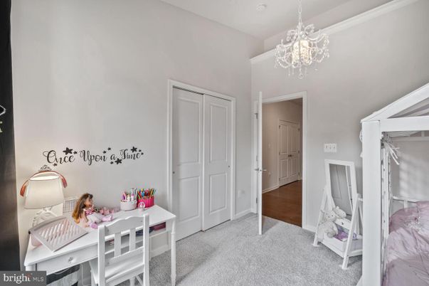 Chandelier, Dining room, Interior