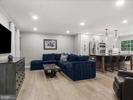 Interior, Kitchen, Living room, Pendant Lights, Recessed Lighting, Stainless Steel Appliances, Wood Texture Flooring