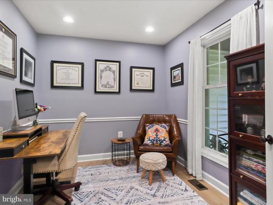 Home Office, Interior, Recessed Lighting, Wood Texture Flooring