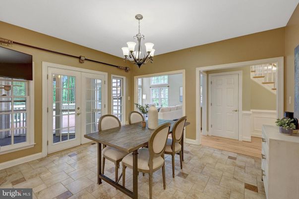Chandelier, Dining room, Interior