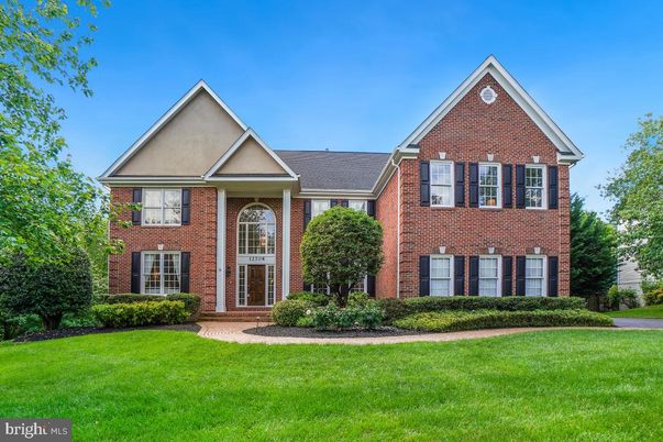 Backyard, Exterior, Facade, Brick Facade, Brick Traditional
