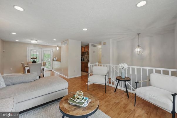 Dining room, Interior, Living room, Pendant Lights, Recessed Lighting, Wood Texture Flooring