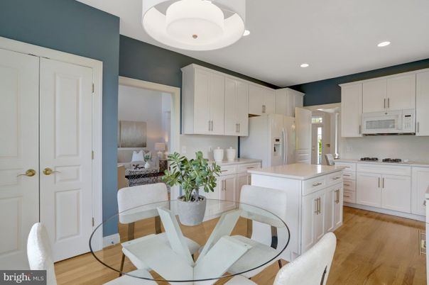 Dining room, Interior, Kitchen, Recessed Lighting, Wood Texture Flooring
