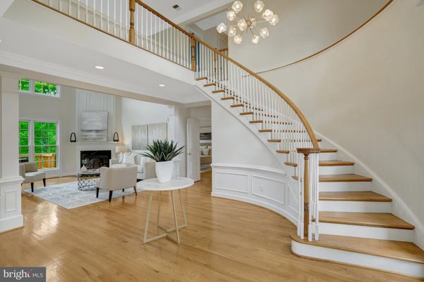 Fireplace, Interior, Living room, Pendant Lights, Recessed Lighting, Wood Texture Flooring