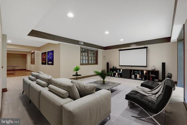 Interior, Living room, Projection Screen, Recessed Lighting, Theatre Room
