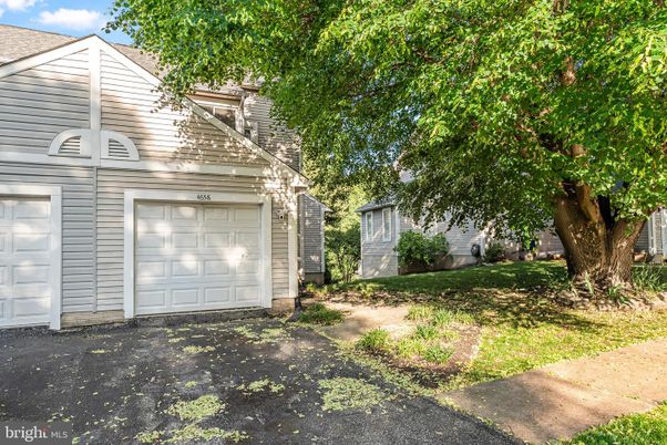 Detached Garage, Exterior