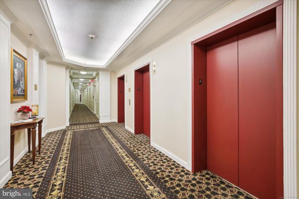 Elevator, Interior