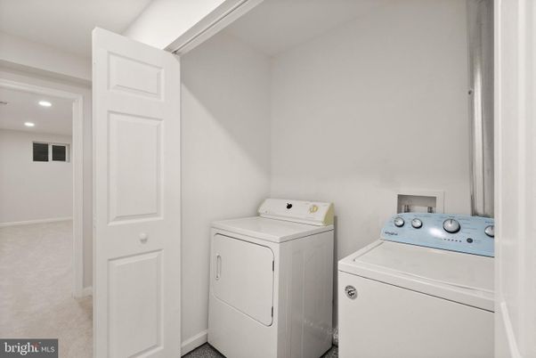 Interior, Recessed Lighting, Utility Closets, Washer