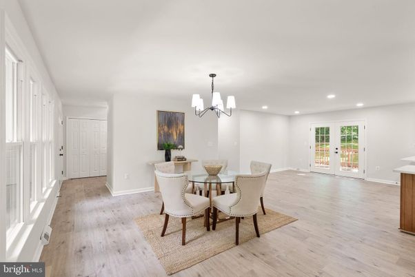 Chandelier, Dining room, Interior, Recessed Lighting, Wood Texture Flooring
