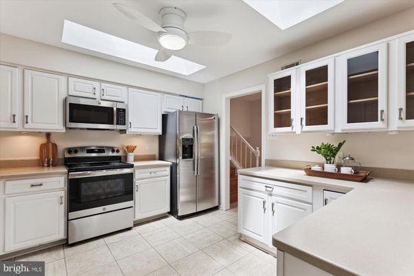 Interior, Kitchen, Stainless Steel Appliances