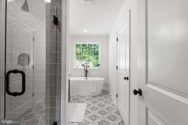 Bathroom, Free Standing Baths, Glass Shower, Interior, Recessed Lighting