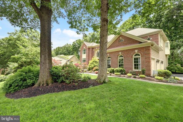Attached, Backyard, Exterior, Facade, Brick Facade, Georgian