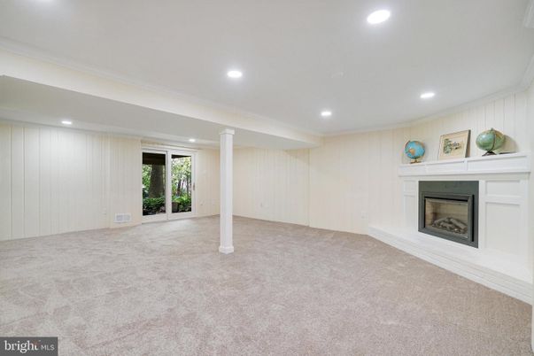 Empty room, Fireplace, Interior, Recessed Lighting