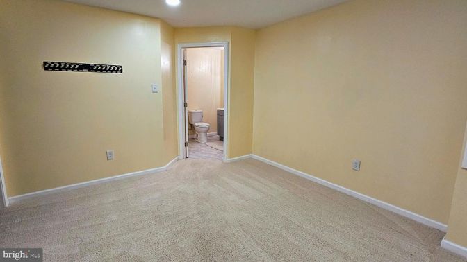 Bathroom, Empty room, Interior, Recessed Lighting