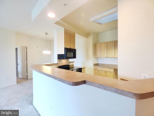 Interior, Kitchen, Pendant Lights, Recessed Lighting