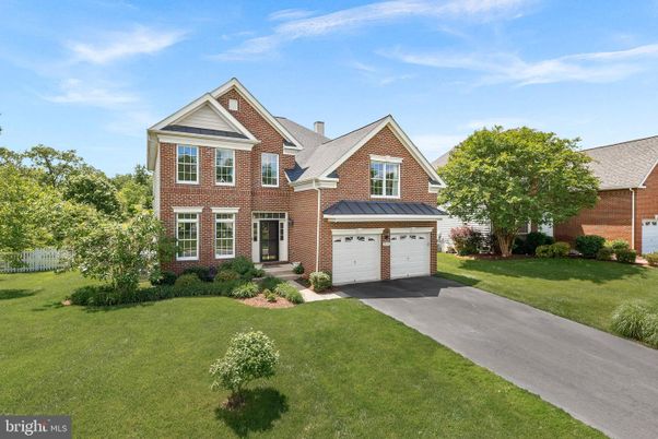 Attached, Exterior, Facade, Brick Facade, Brick Traditional