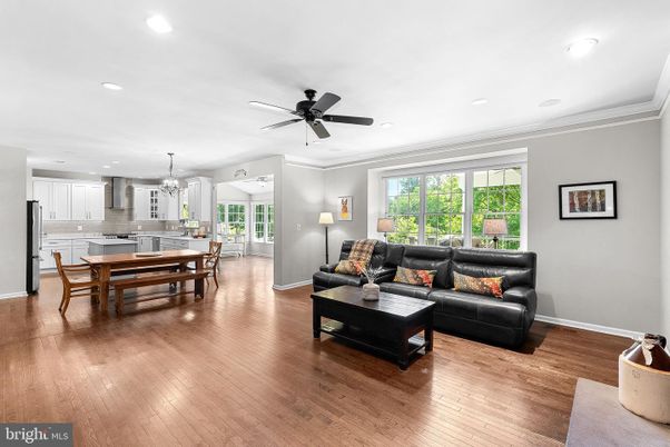 Dining room, Interior, Kitchen, Living room, Pendant Lights, Recessed Lighting, Wood Texture Flooring