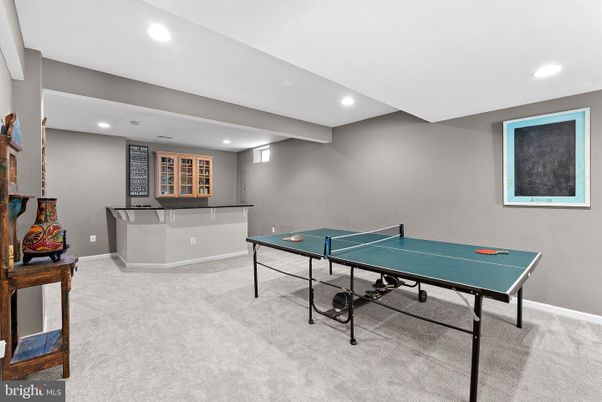 Game Room, Interior, Recessed Lighting