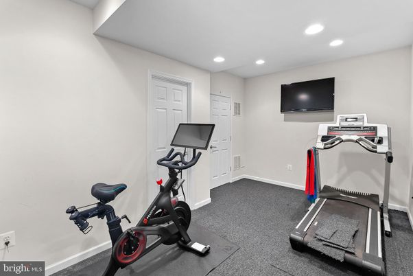 Fitness Equipment, Interior, Recessed Lighting