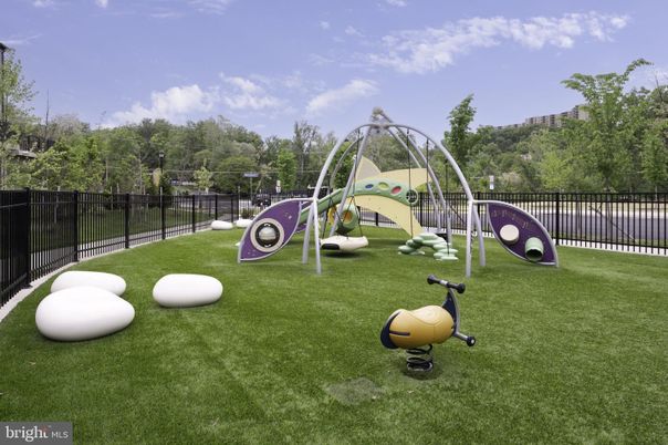 Backyard, Exterior, Playground